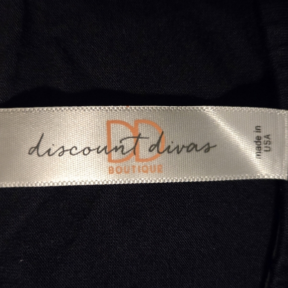 Discount Divas Tunic - Picture 2 of 3
